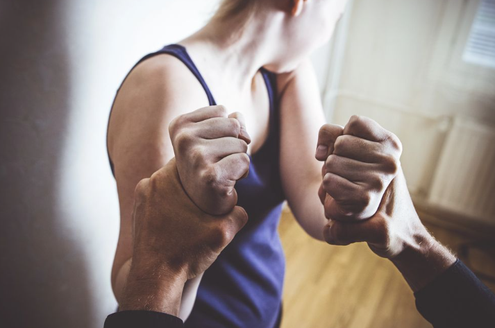 curso de defensa personal femenina